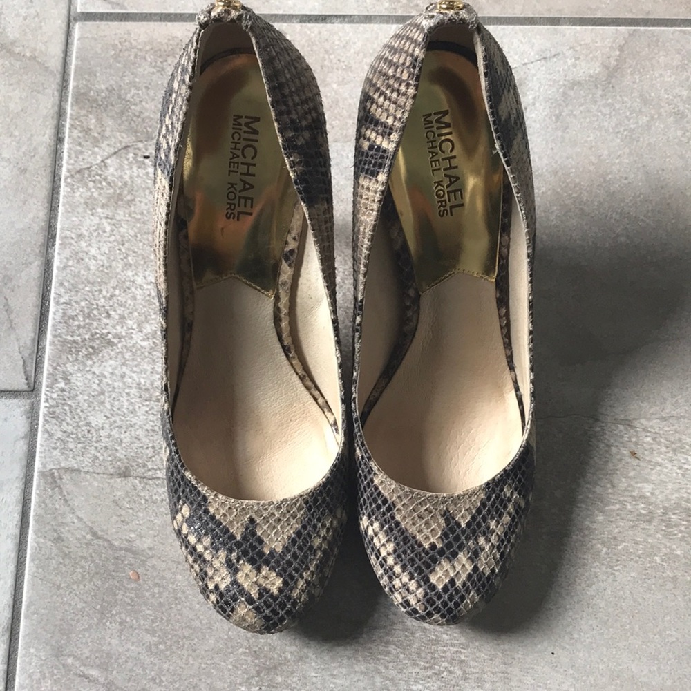 Michael Kors tan snakeskin heels